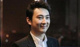 娱乐圈男明星吃瓜的,娱乐圈男明星的“吃瓜”日常揭秘